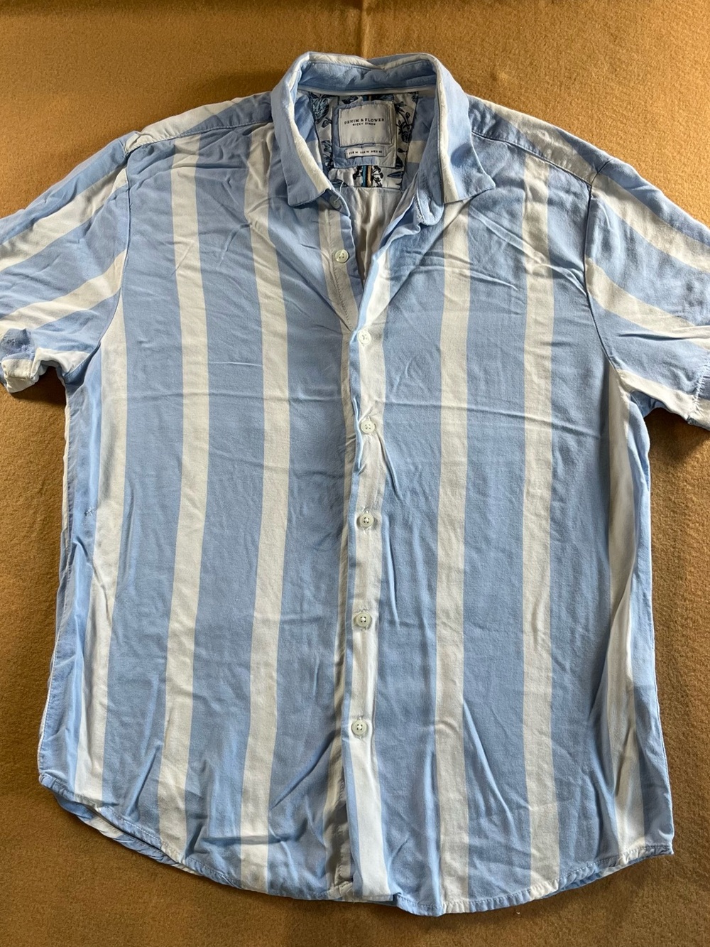 Denim & Flower Ricky Singh Men’s M Blue White Striped Short Sleeve Button FLAWS*